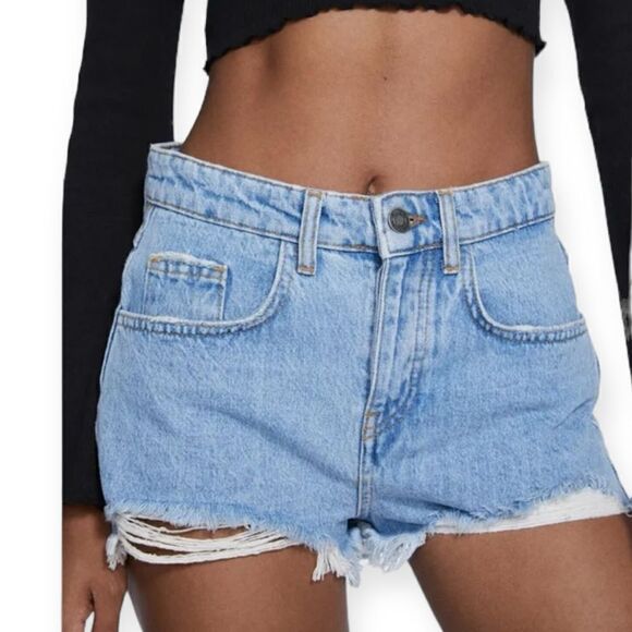 STRADIVARIUS | Blue | LOW RISE SHORT - Picture 6 of 13